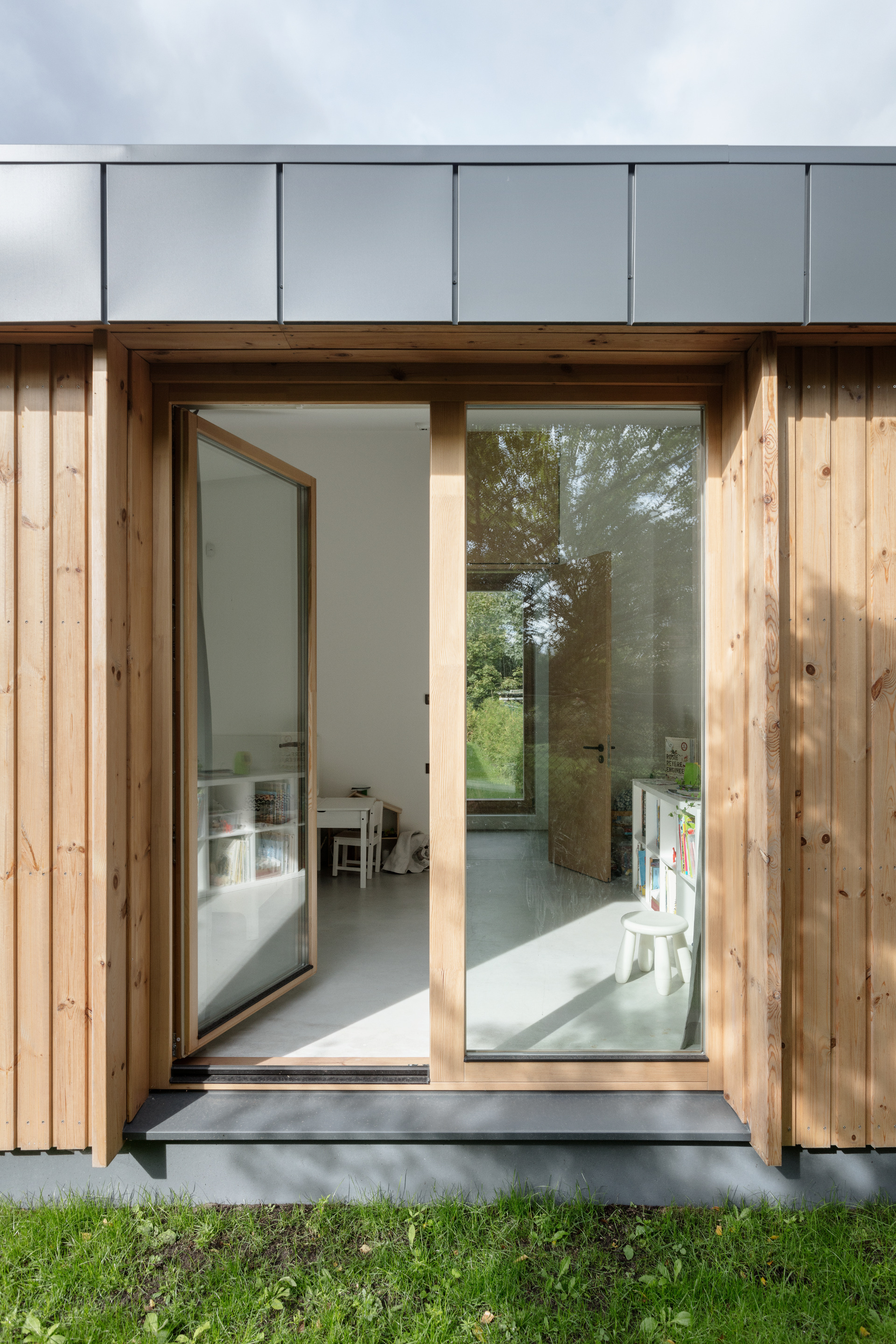 House With Four Roofs / GAISS-27