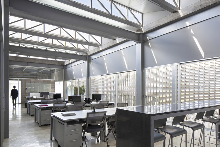 邓萨总部大楼-7