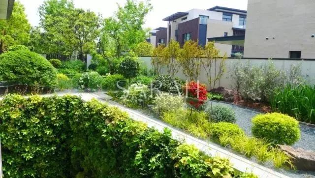 【花园荟】设计师用这面墙作了一幅画,将人从井中带上了云端~-12