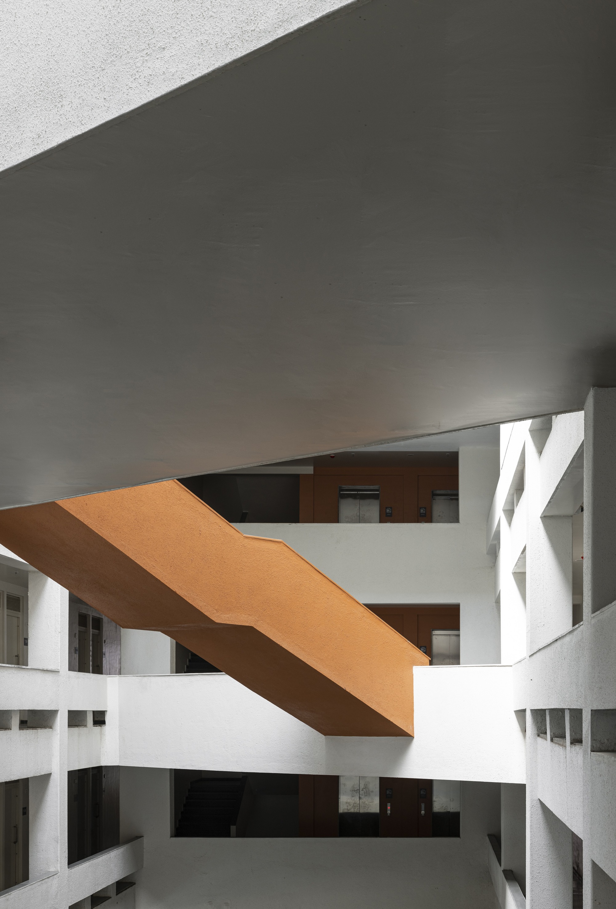 Veermata Jijabai Technological Institute Student Housing / MO-OF-40