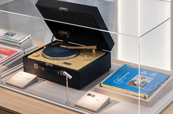 雄心润新:雄安绿色建筑展示中心红色驿站-21