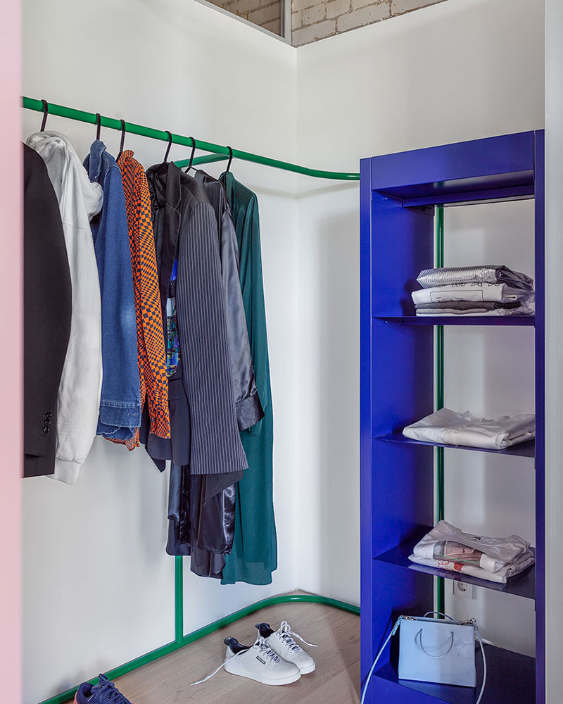 莫斯科 50 平米摄影工作室公寓，工业风中见温馨-15