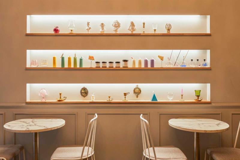 20 平米咖啡厅，低成本装修展现精致魅力-11