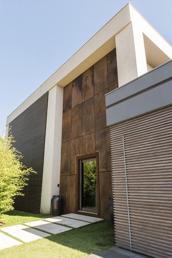 巴西 Maurício Karam 设计的环保节能住宅-2