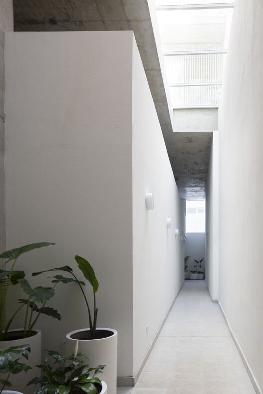 阿根廷混凝土住宅楼丨阿根廷布宜诺斯艾利斯丨Cottet Iachetti Arquitectos-34