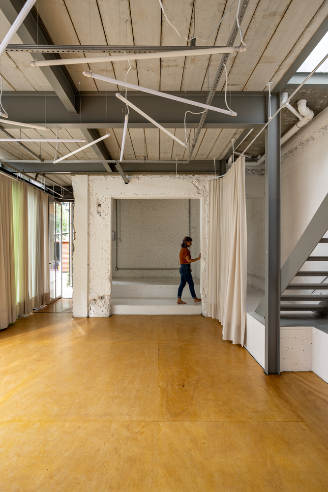 液态之家 · 将私人住宅转变为艺术创作的共享空间丨巴西圣保罗丨Julia Feldens-6