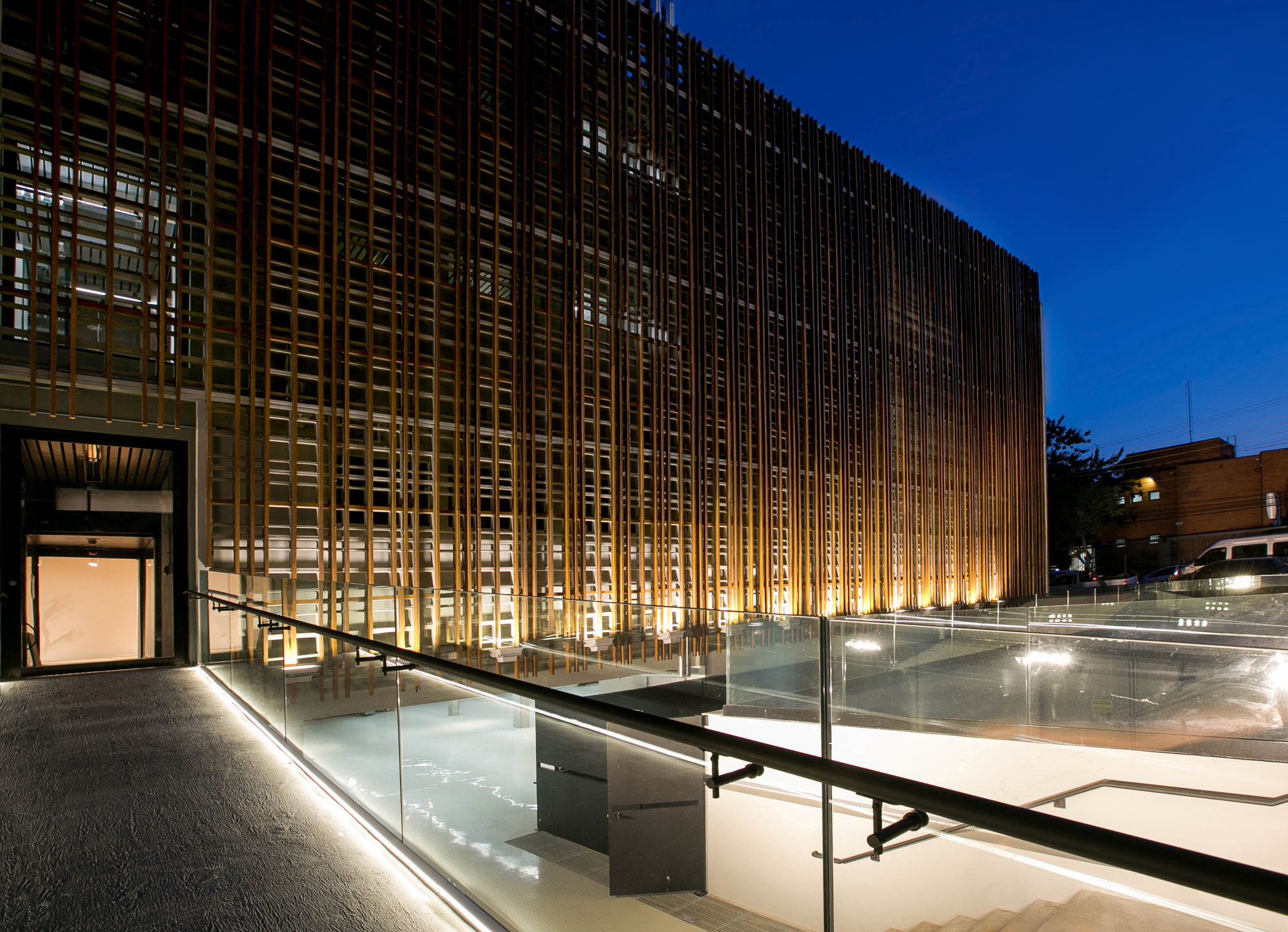 Porto Seguro Cultural Center / Yuri Vital-47