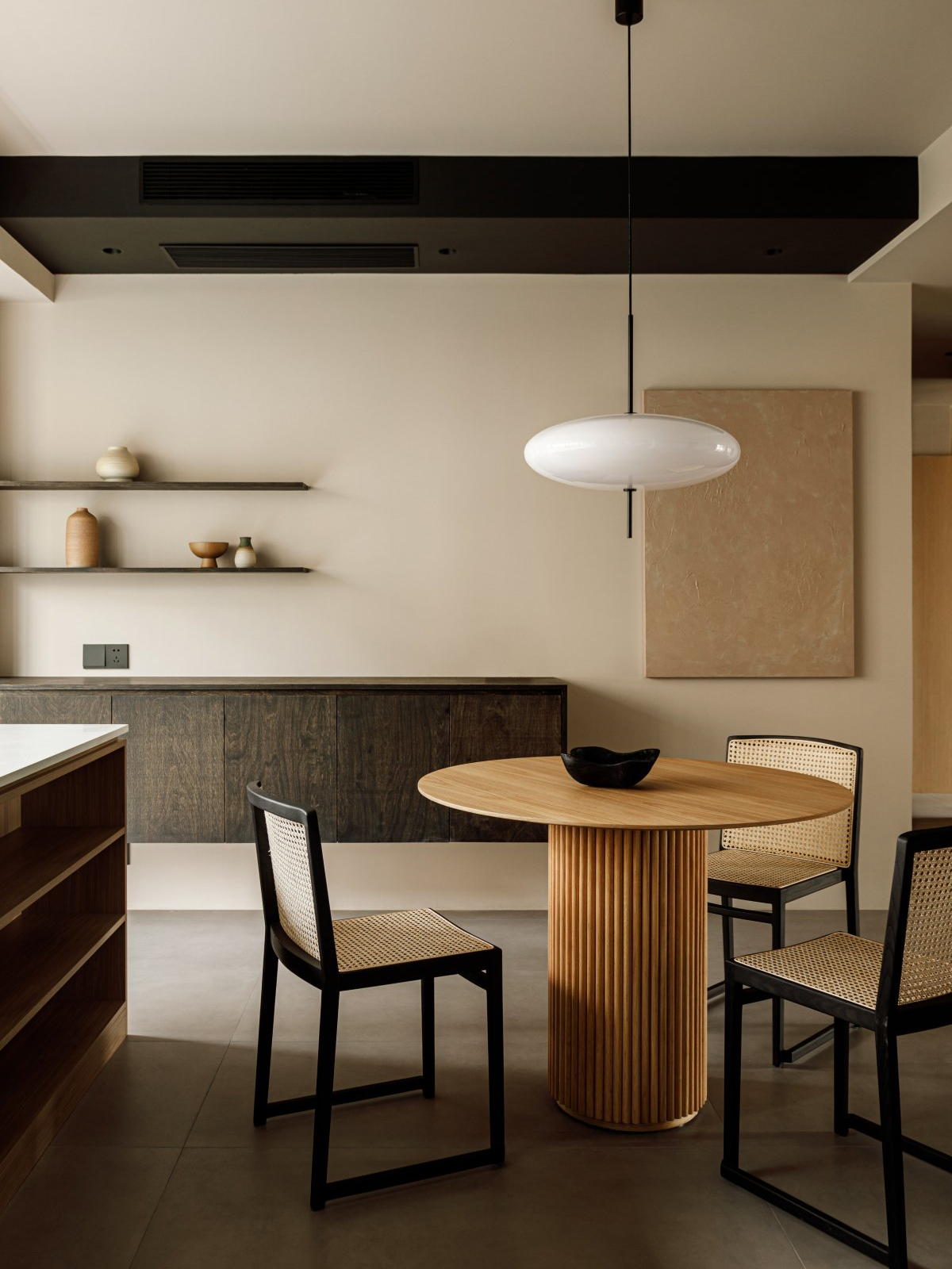 感受146㎡都市原木风平层-9