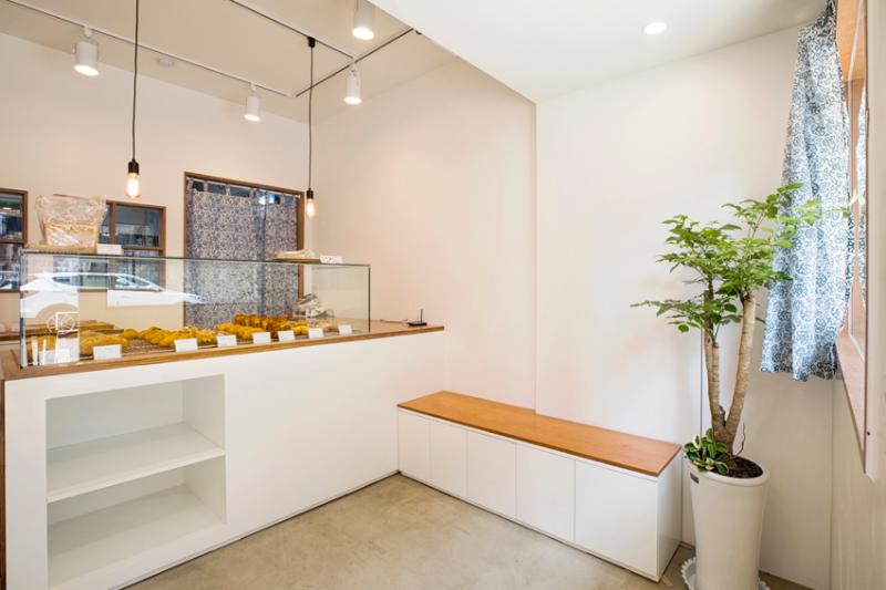 极简 8 坪烘焙店，打造温馨空间-5