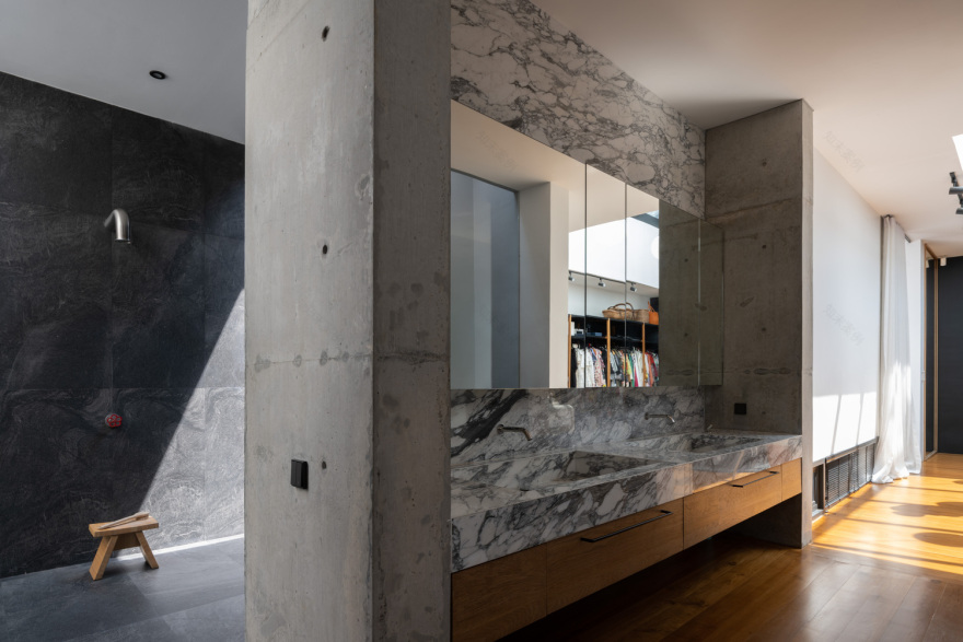 泰国 Baan Akard Yen 住宅丨泰国曼谷丨Studio Krubka-40