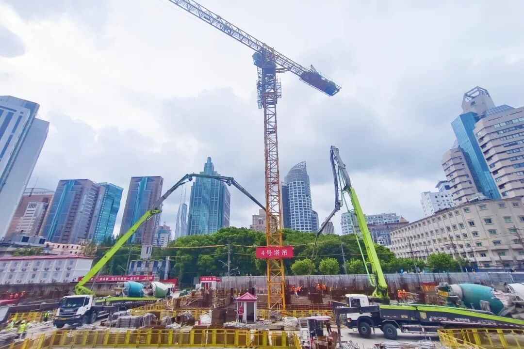 奋战当“夏”，不惧“烤”验！嘉里金陵东路项目064-01地块关键节点如期达成-0