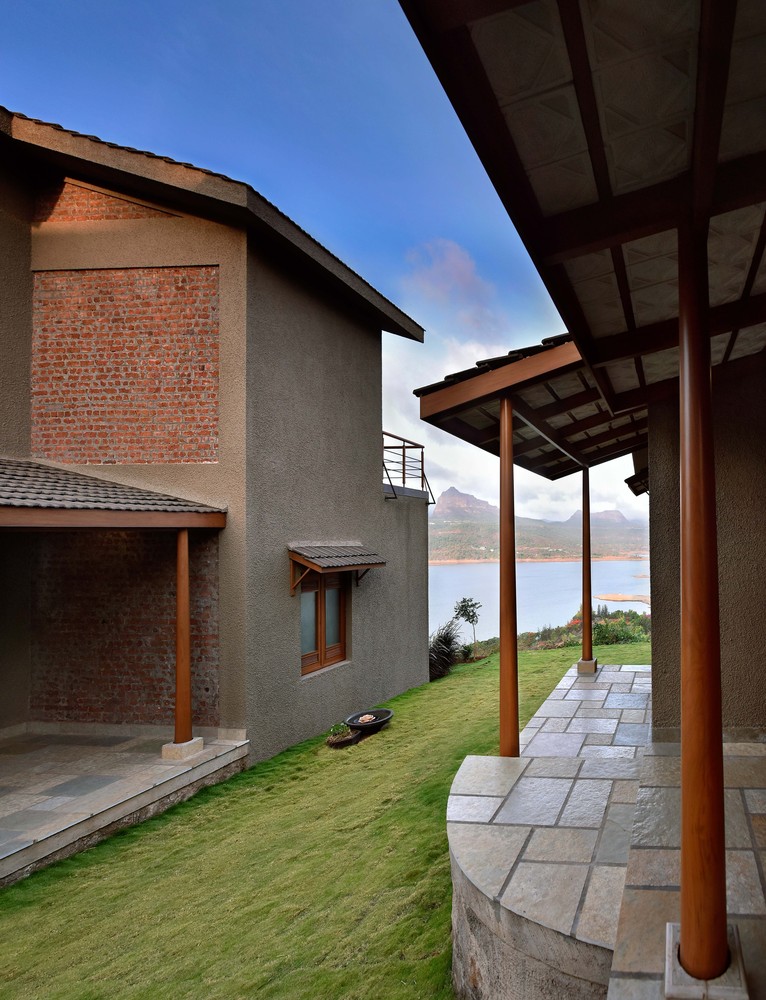 5 Element House  Studio PKA-44