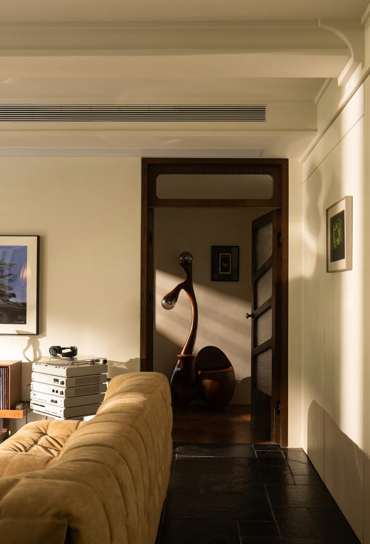 重庆無既萬溯设计 · 设计师于山自宅丨中国重庆-12