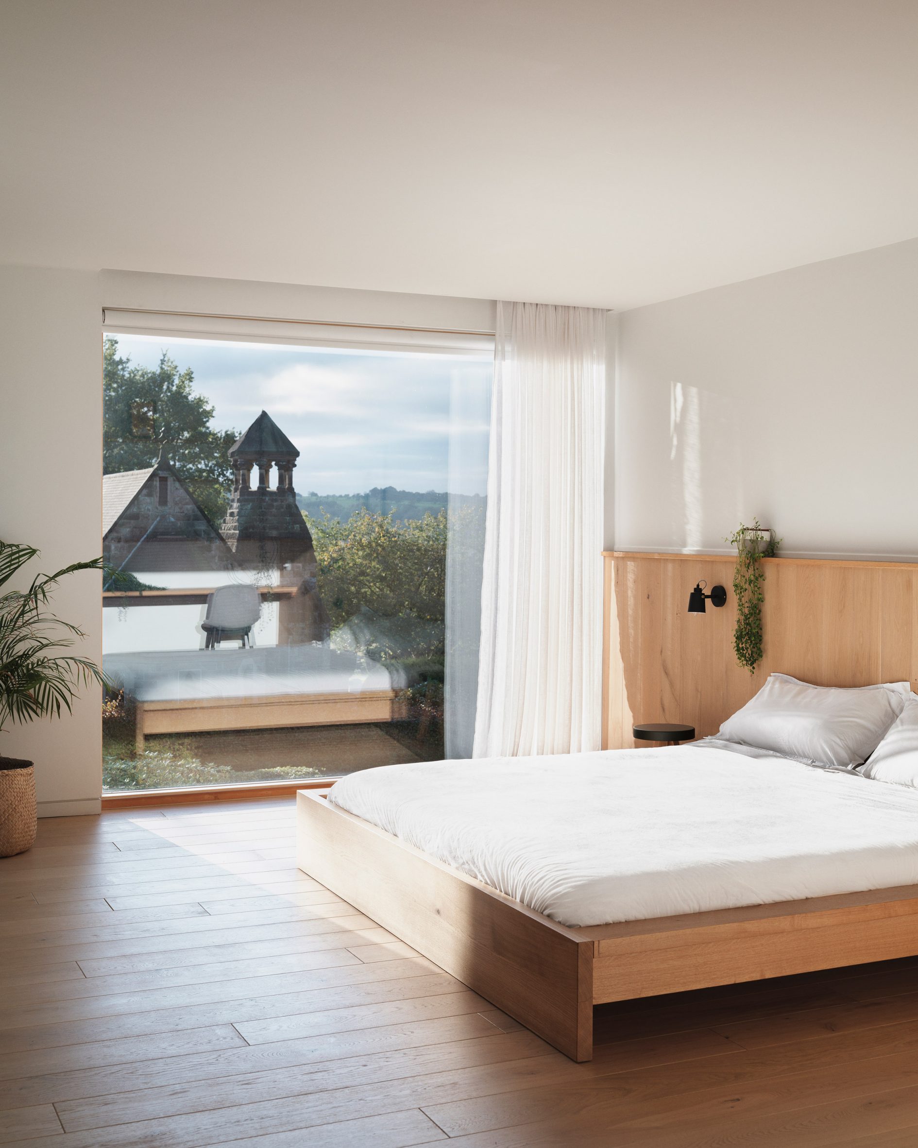 英国 Blee Halligan 建筑事务所打造“Derwent Valley Villa” | 室内外和谐共生,绿意盎然-35