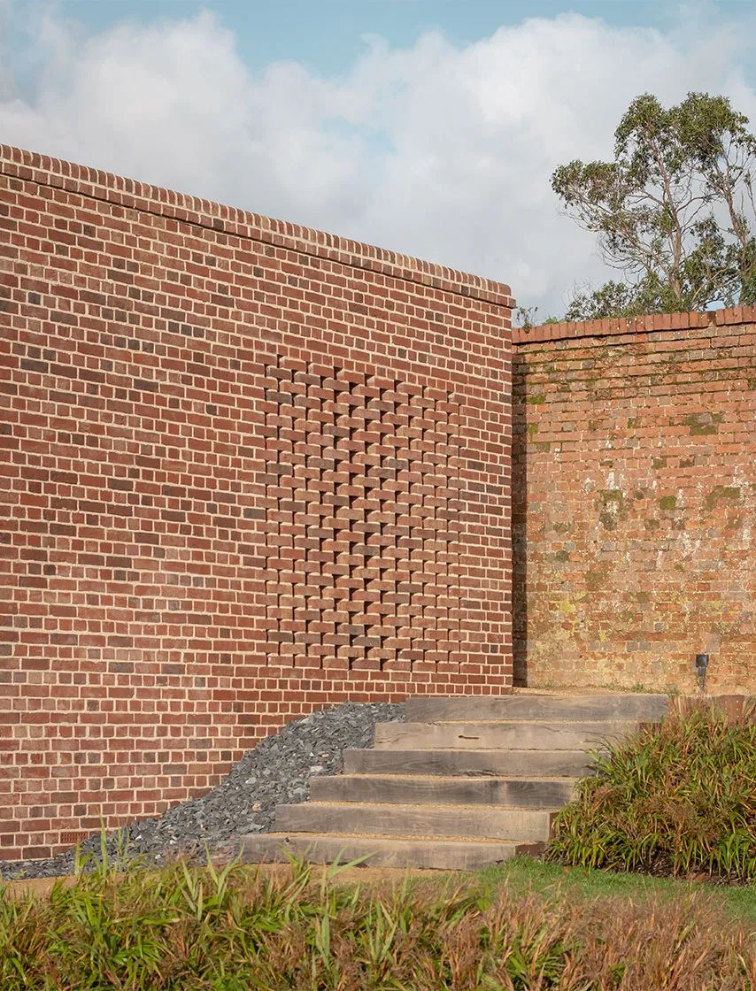 英国麦克莱恩·昆兰建筑公司打造优雅空间-5