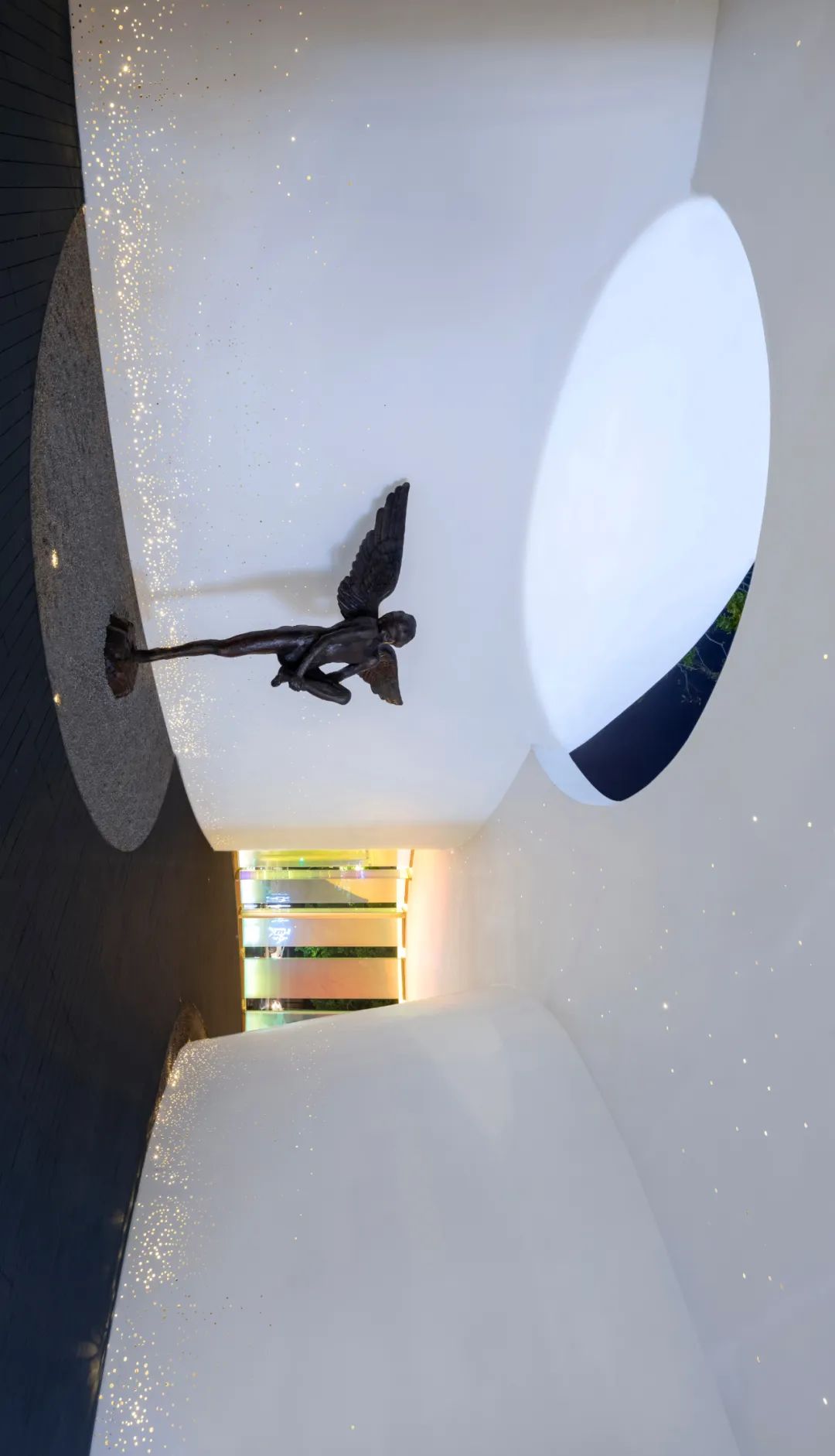 领地悦府 | 红蓝对决的景观艺术-38