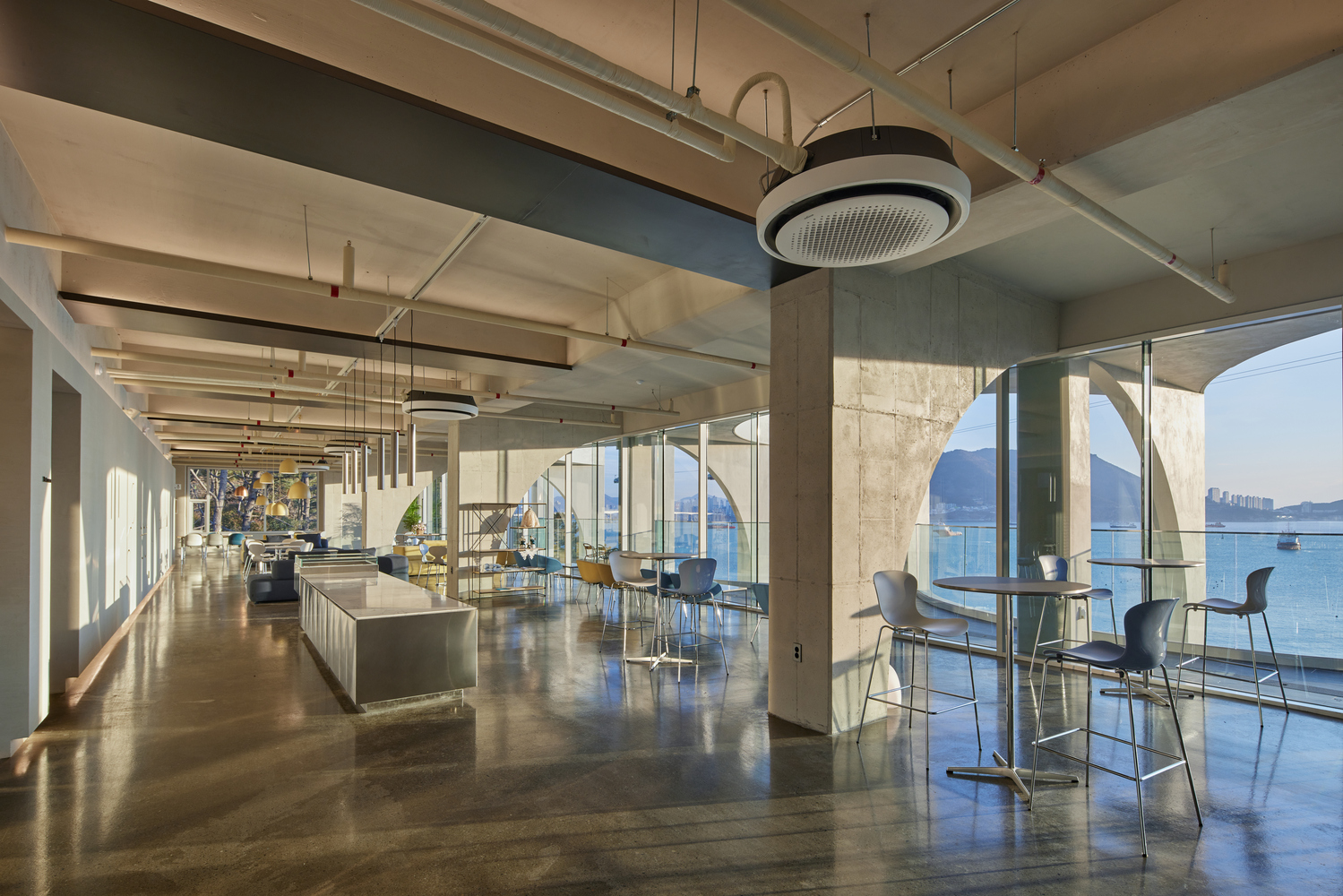 Sense of the Sea Café | 韩国 Busan 海岸半圆形建筑设计-29