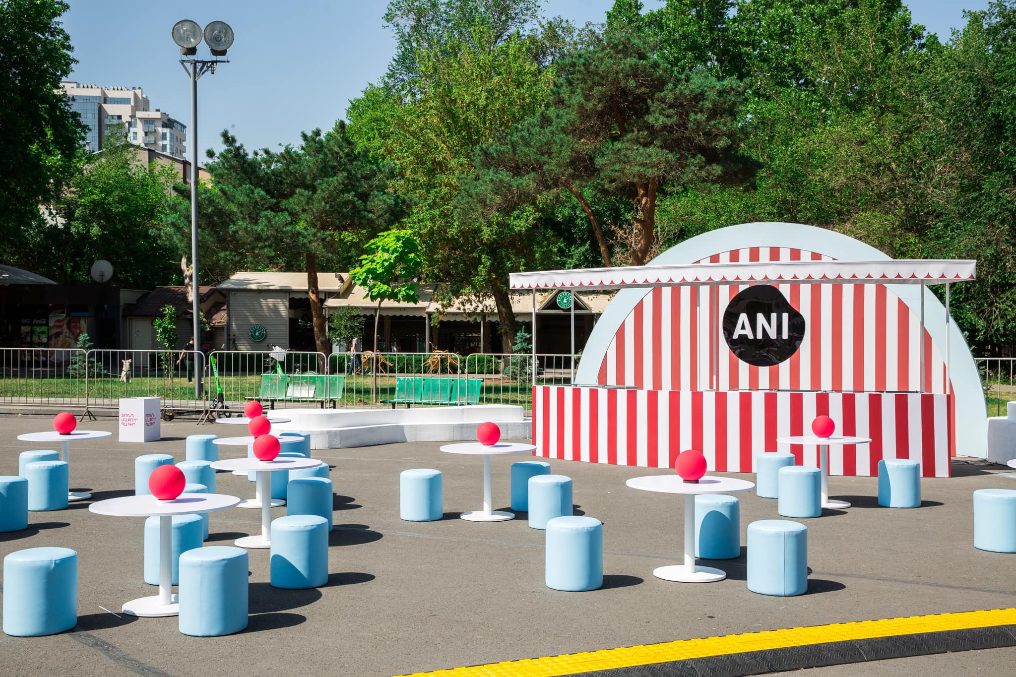 “Come to the Playground”活动布置-13