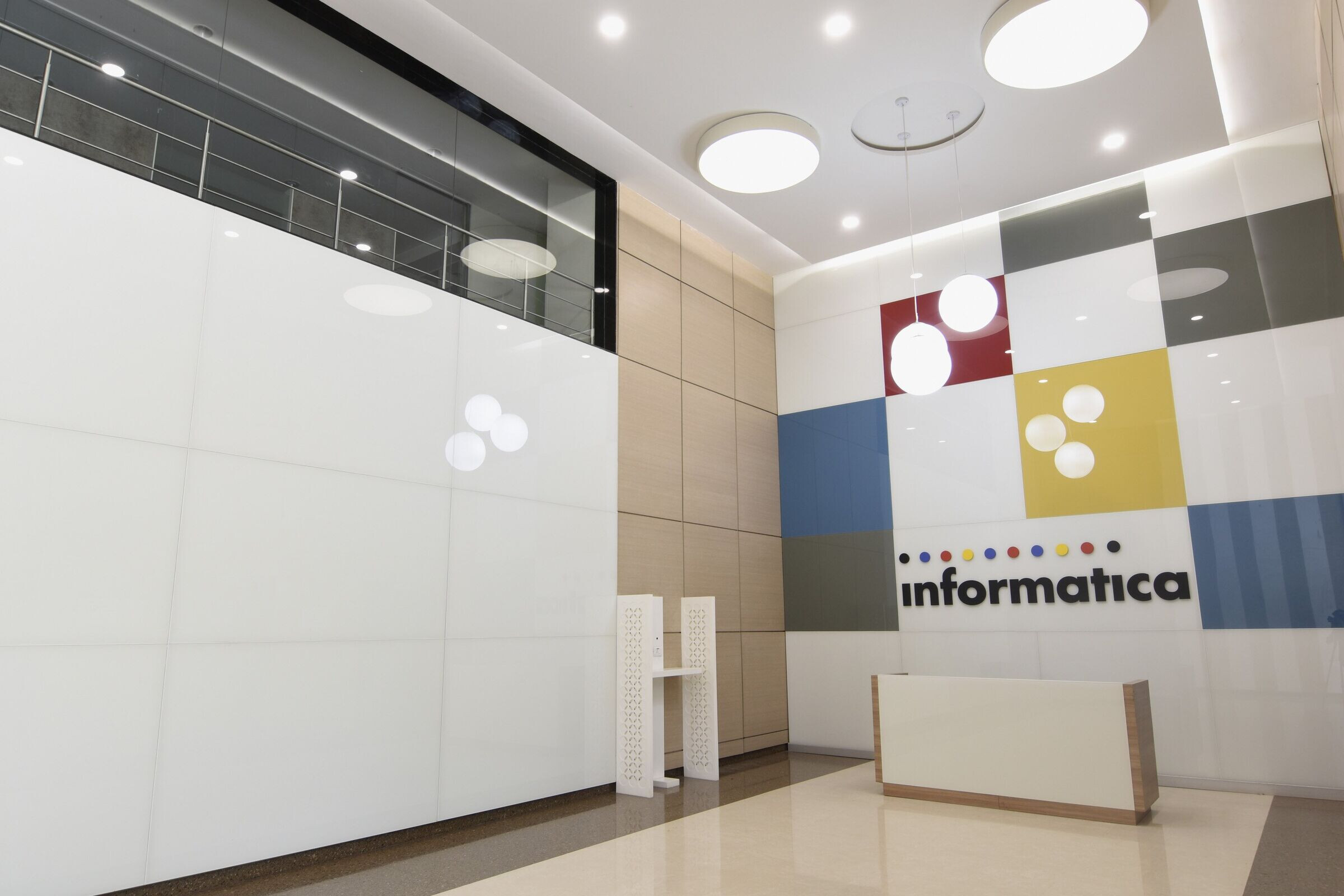 印度 Informatica 办公室 · 创意照明点亮空间-14