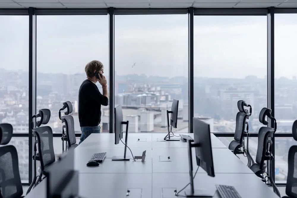 保加利亚在线支付 Paysafe 办公空间丨Cache atelier 设计团队-12