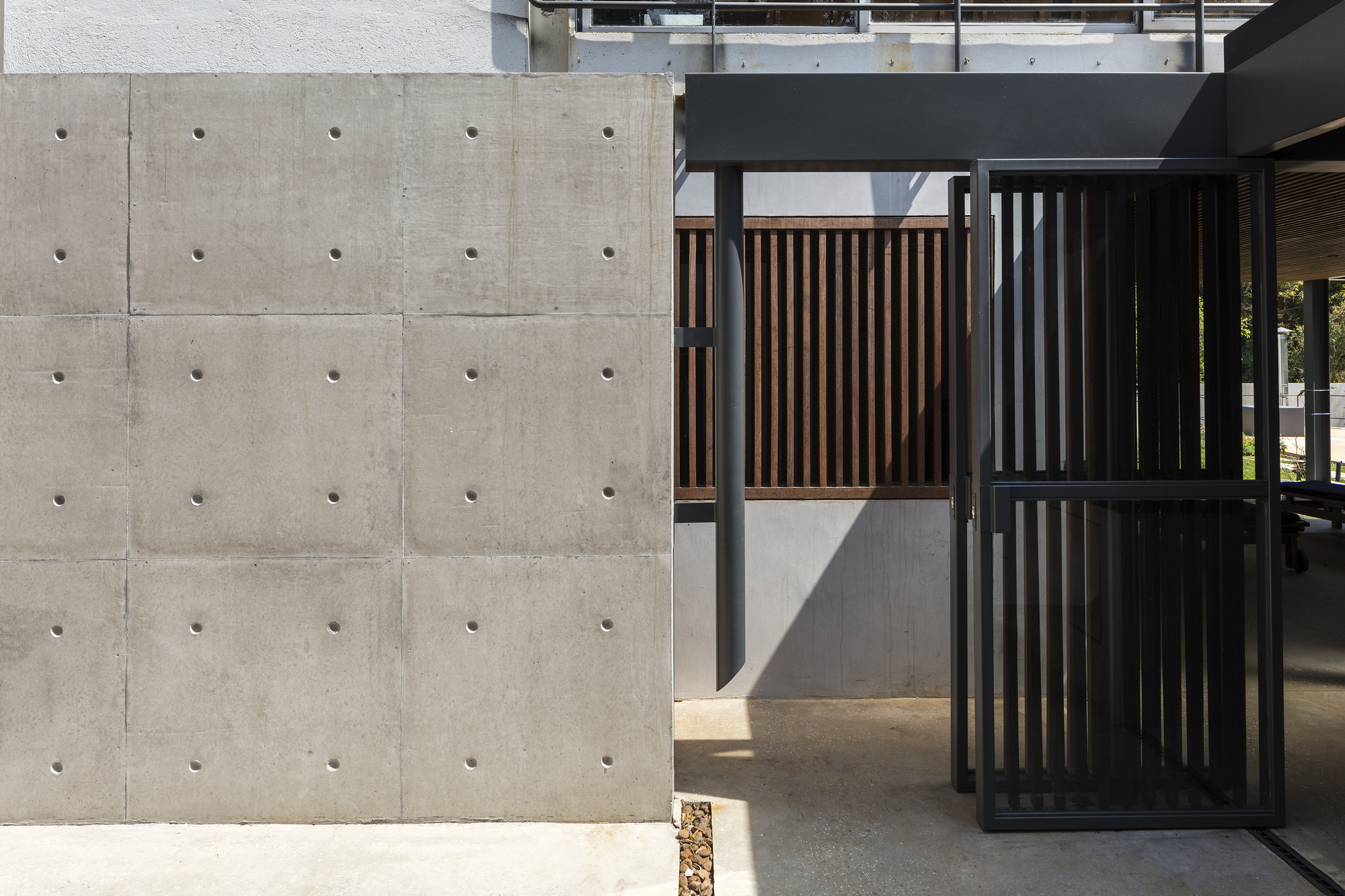 Ibiuna House / Metro Arquitetos Associados-23