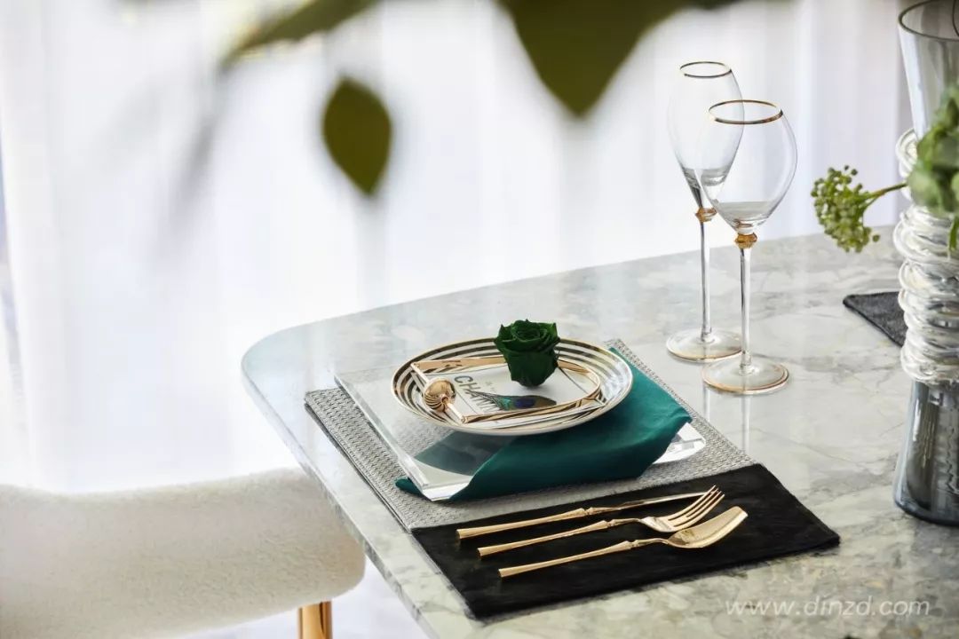 大华·徐州潘安湖首府洋房 | 摩登复古的金色空间-16