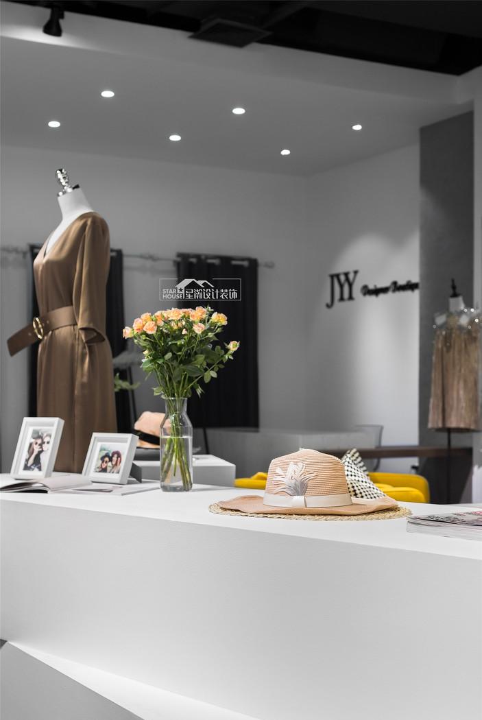星瀚设计丨服装店丨「极简主义」JYY服饰店-6