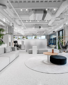 小队；班；小组丨乌克兰基辅丨Maksym Parokonnyi等多位建筑师