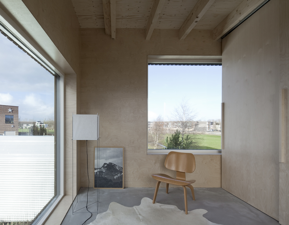 Micro House Slim Fit  ANA ROCHA architecture-60