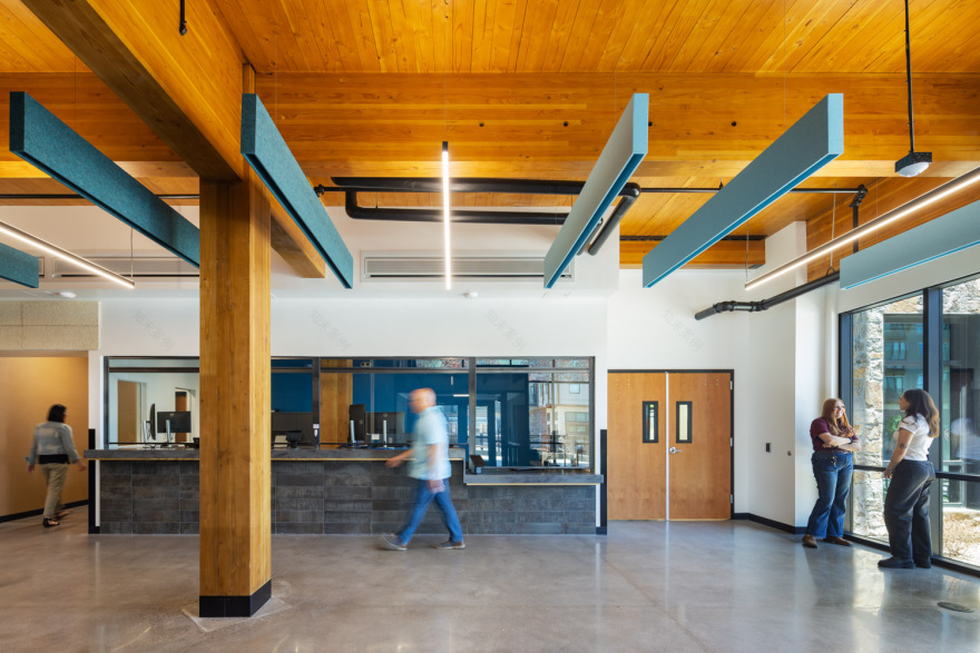 Mountain Line Downtown Connection Center | HDR-10