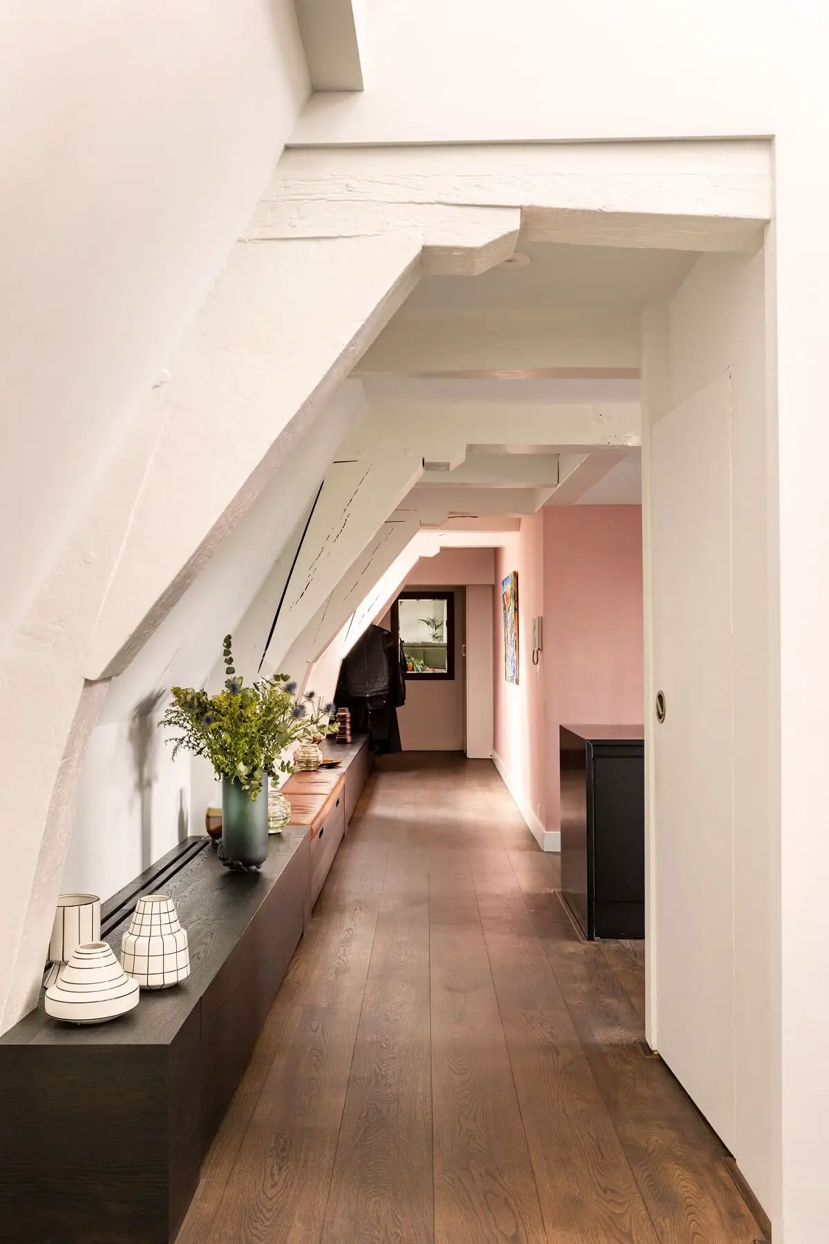 阿姆斯特丹古典运河公寓 | 古老建筑中的现代魅力-10