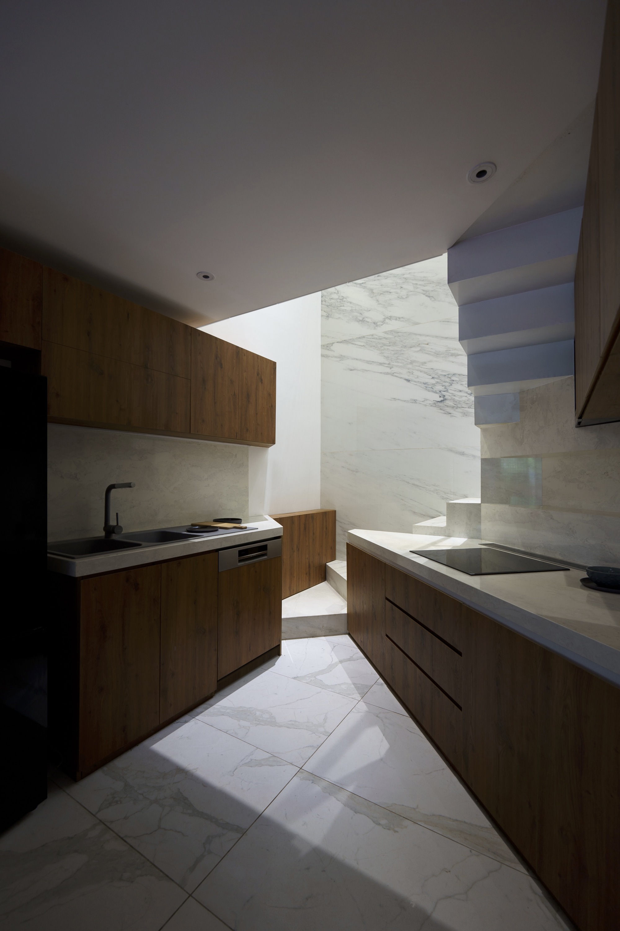 更靠近的房子丨越南胡志明市丨AD+studio-29