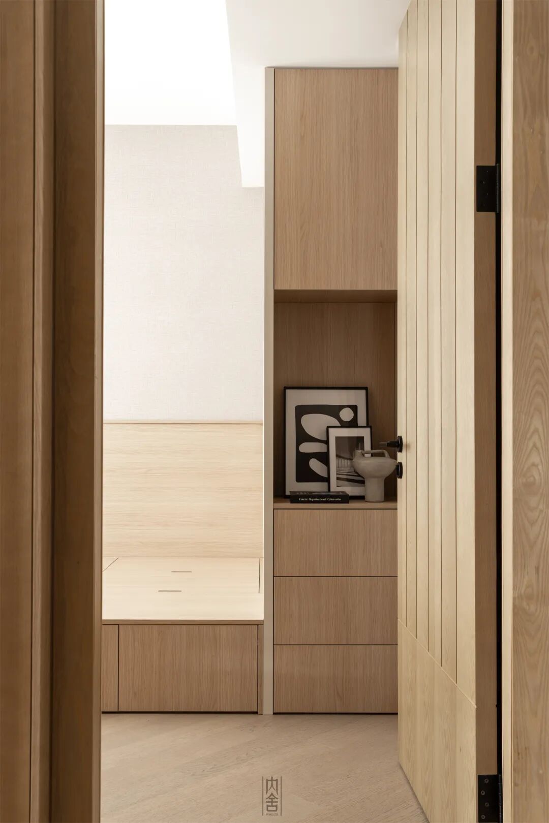 内舍软装丨143㎡意式原木风，光的走向，决定了家的节奏。-28