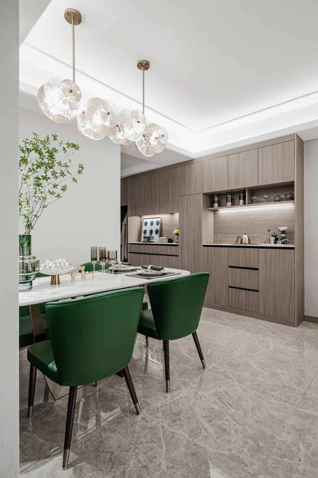 龙湖金地天曜城样板间 B1,C1 户型丨中国东莞丨元禾大千(软装),深圳市意巢空间设计有限公司(硬装)-14