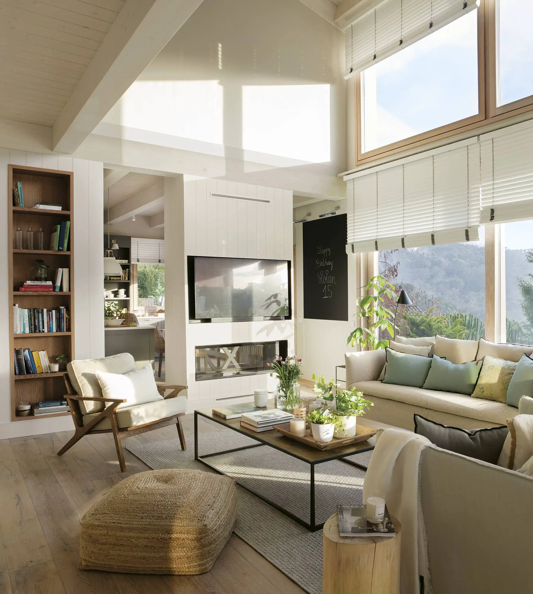 马德里郊区可持续木质别墅的简约自然设计-2