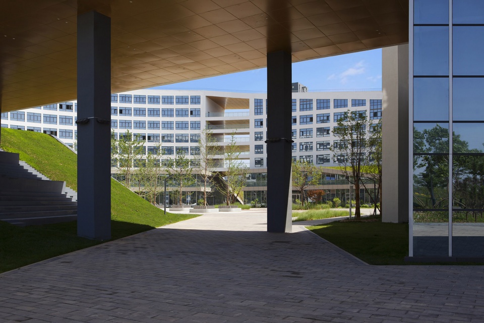 大兴国际机场“阳光绿意”宿舍设计丨中国电子工程设计院有限公司王振军工作室 + “蔓・设计”研究中心-20