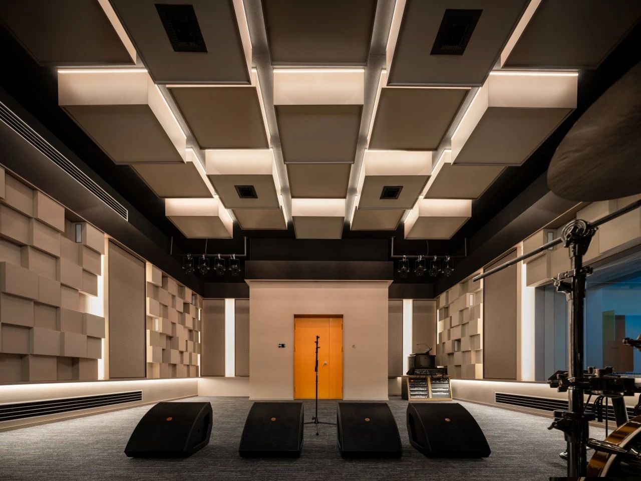 唱片工作室丨中国昆明丨寸匠  FF-40