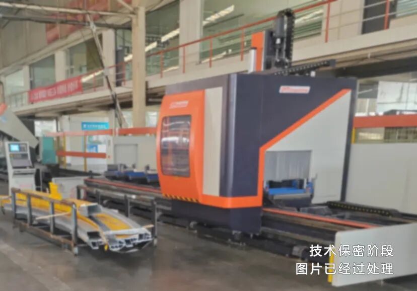 远大铝业成功完成欧加大厦标志性船头幕墙性能测试——突破性技术实现双曲面幕墙精密建造新高度-49