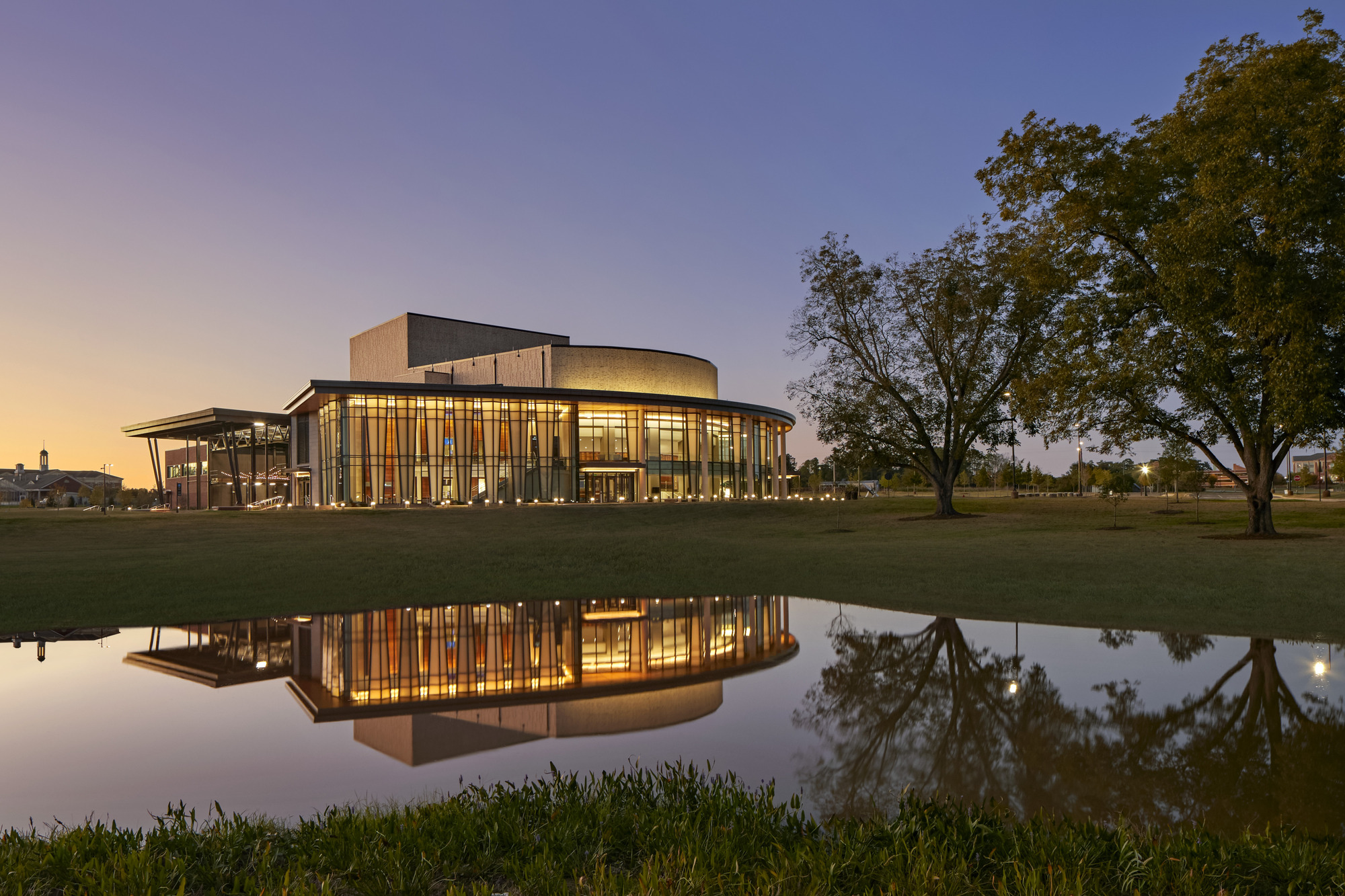 Jay and Susie Gogue Performing Arts Center / Wilson Butler Architects-41