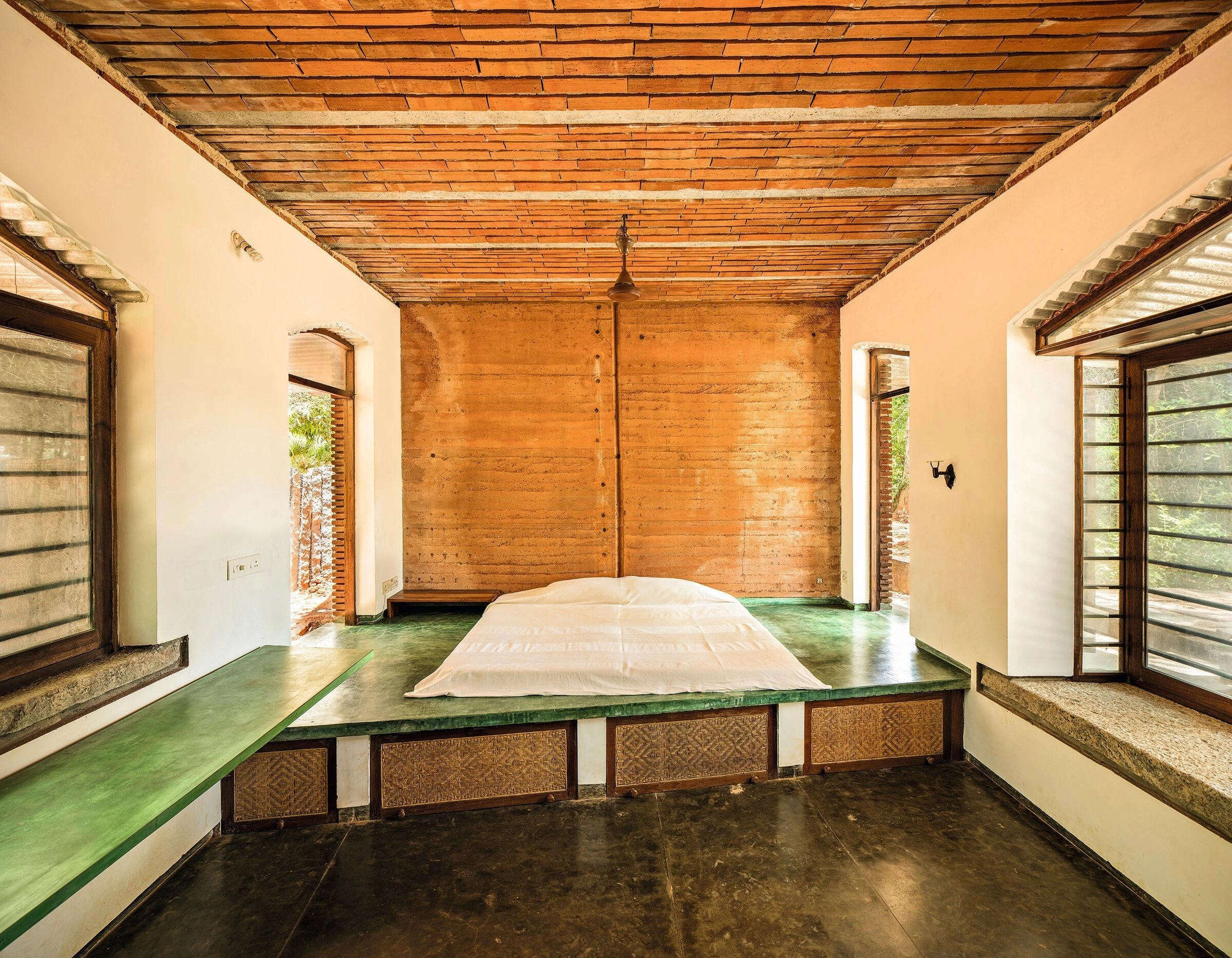 生态融合的印度 Wall House-17