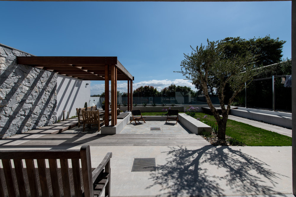 澳大利亚伯恩海滩混凝土住宅-28