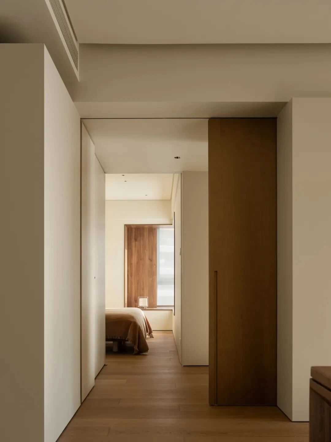 L 屋；L 宅（注：这里L可能是特定名称、品牌、标识等，若有更多背景信息能更精准翻译） 丨中国广州丨KINJO DESIGN 幾築空間設計-16