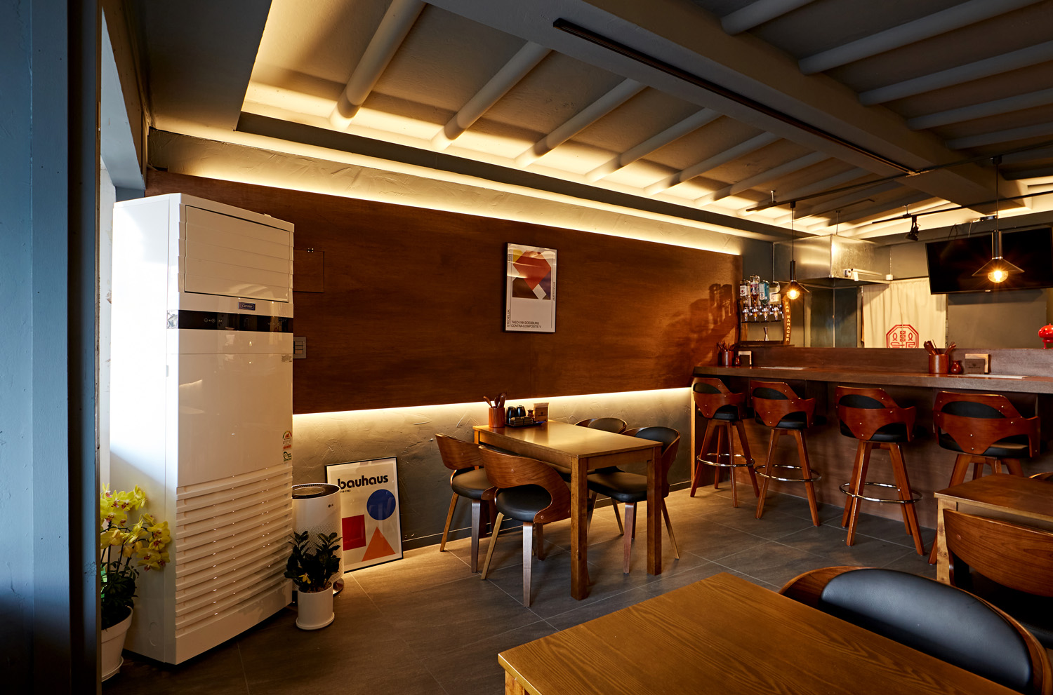 首尔餐厅设计 | 灯光与空间的完美融合-5