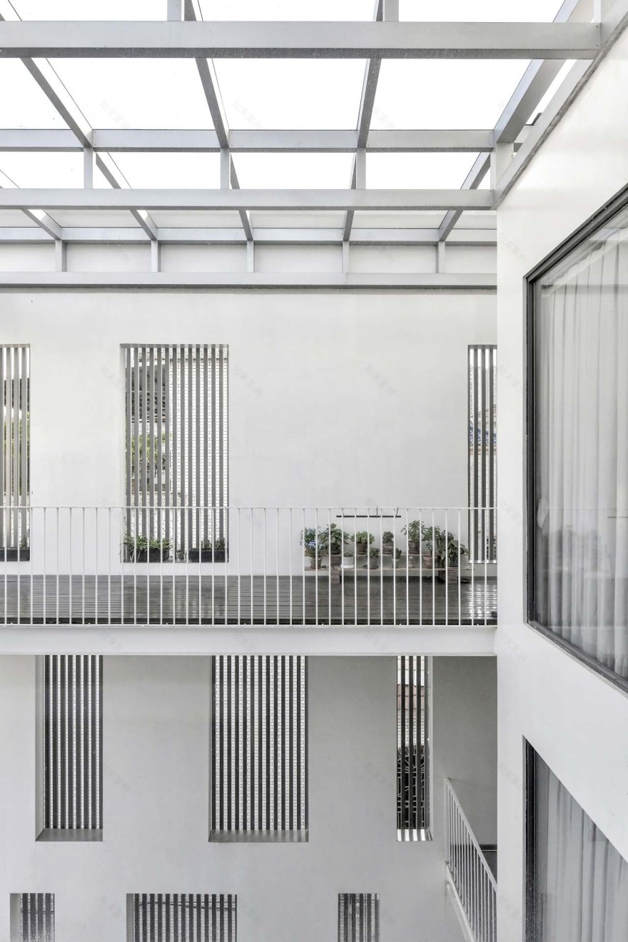 L宅丨中国佛山丨现在建筑工作室-9