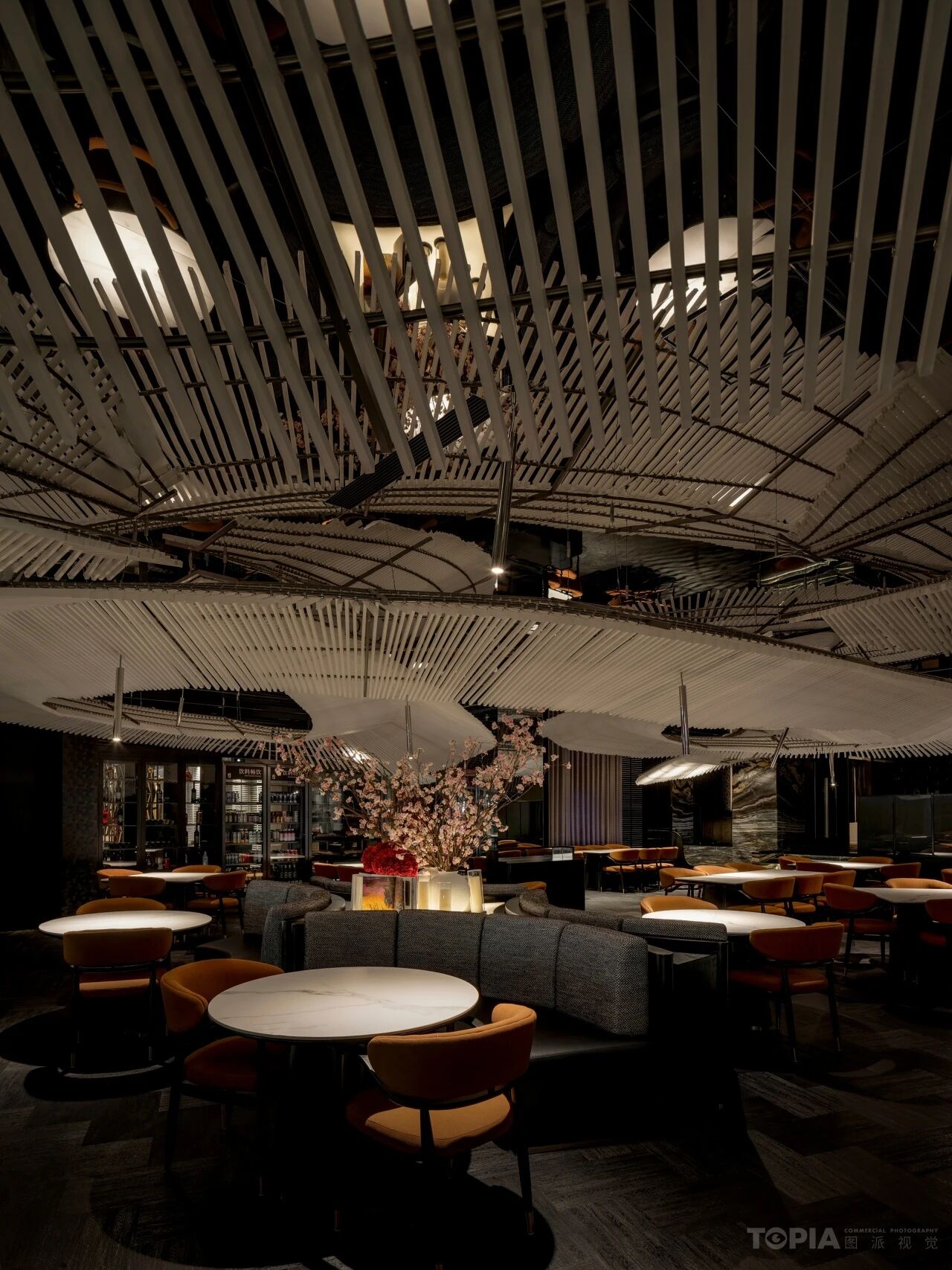 金腰板·旗舰店丨中国烟台丨嘉柏设计（总设计师姜振东,硬装贾凡团队,软装李雪团队）-17