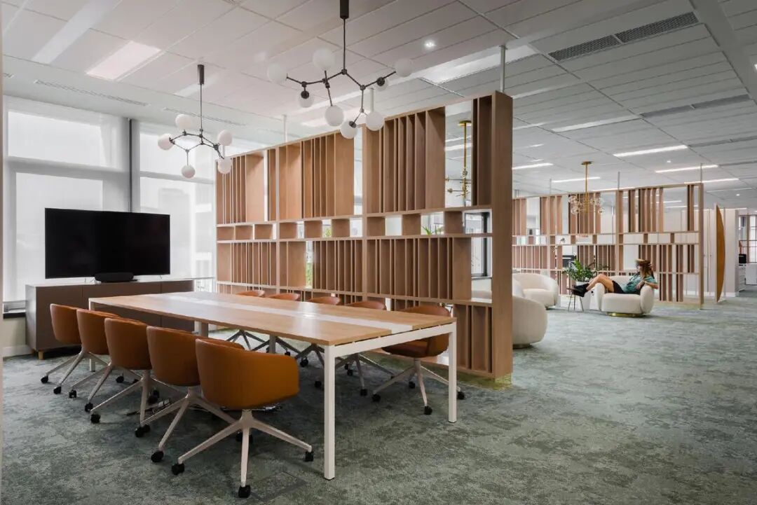 医疗巨头Regina Maria布加勒斯特办公室丨罗马尼亚布加勒斯特丨Alina Vîlcu,Radu Dumencu-9