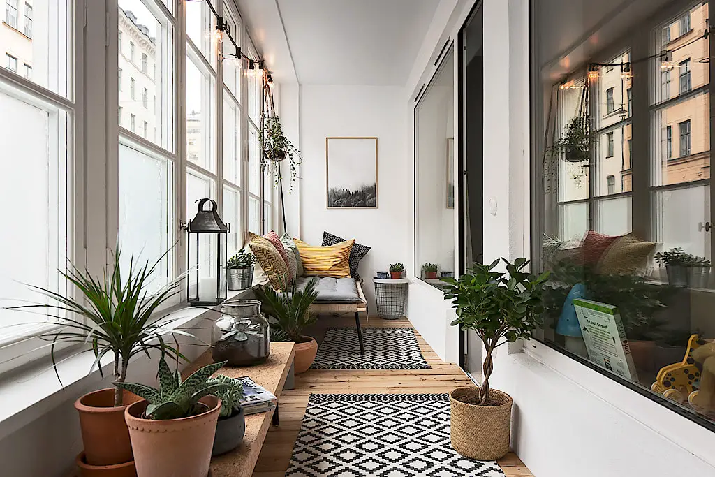 封闭式阳台的波西米亚风格设计-15