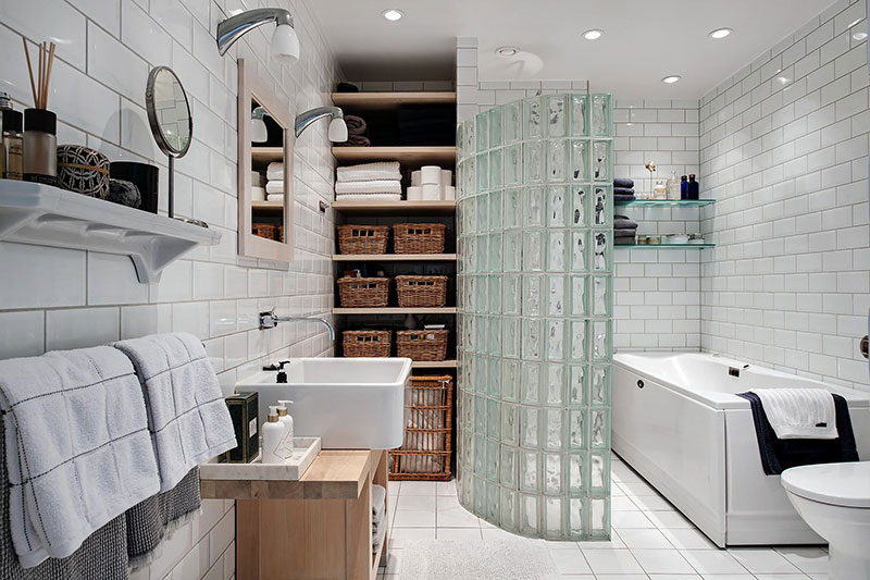 宽敞的厨房和餐厅里的图书馆：瑞典的大公寓-33