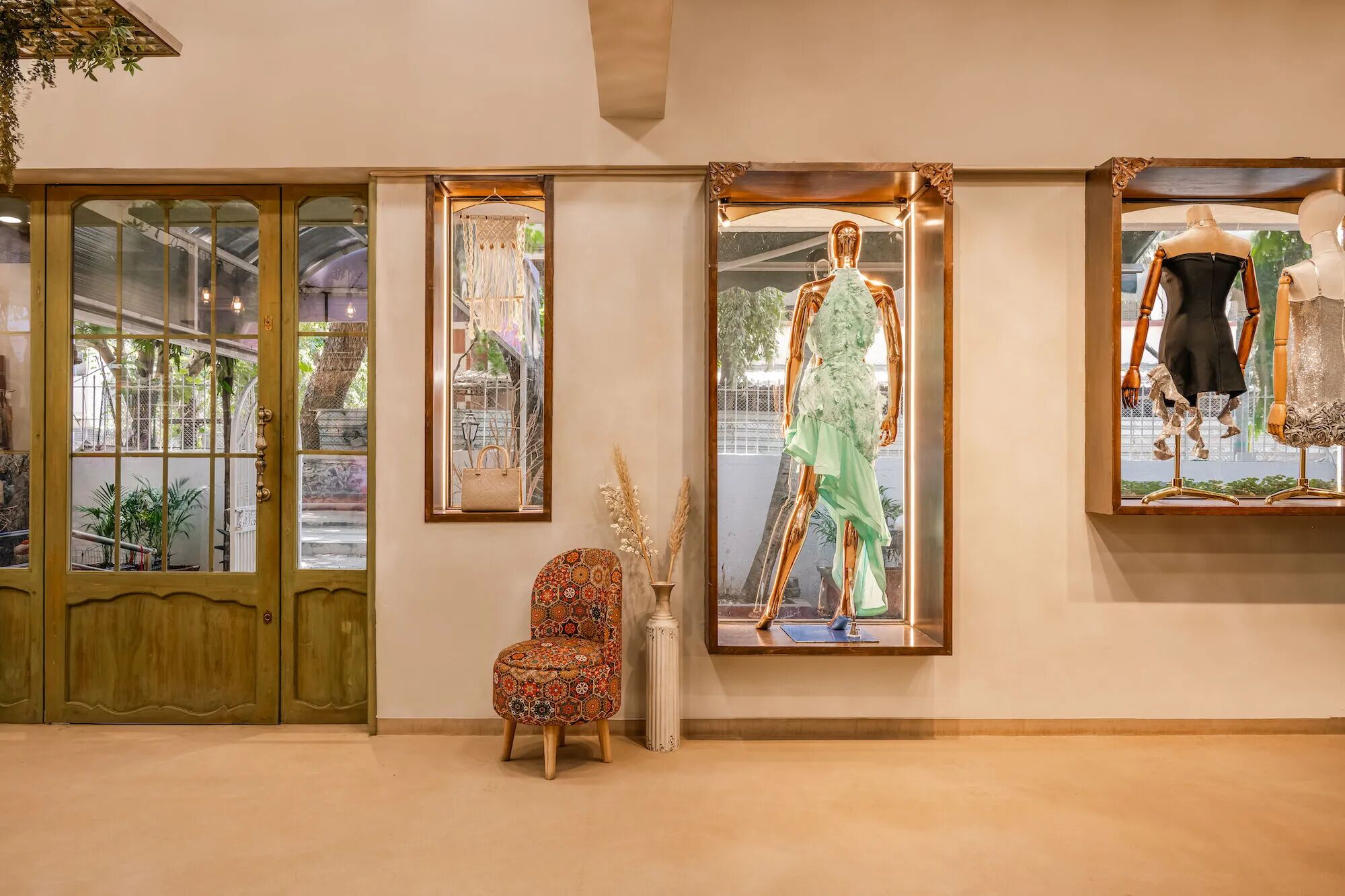 服装店丨印度丨Mindspace Interiors-11