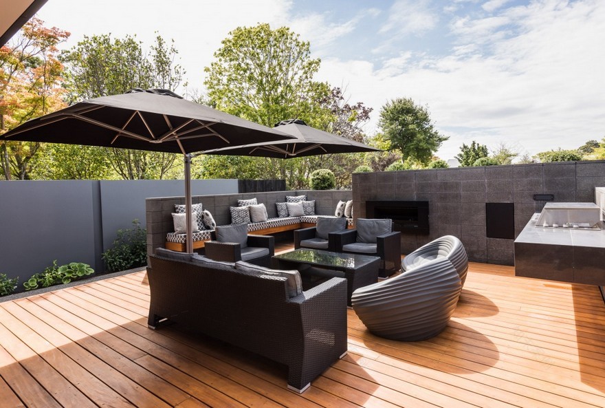 Fendalton House Features a Natural Warmth within a Slightly Industrial Aesthetic-35